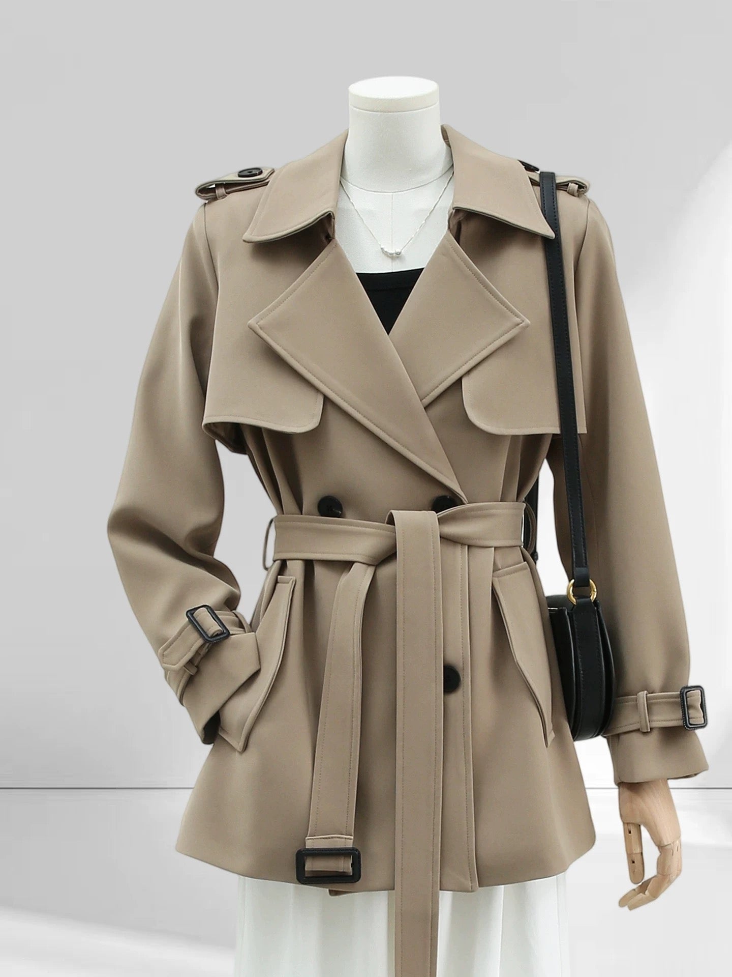 H1765 Casual and Stylish Short Coat