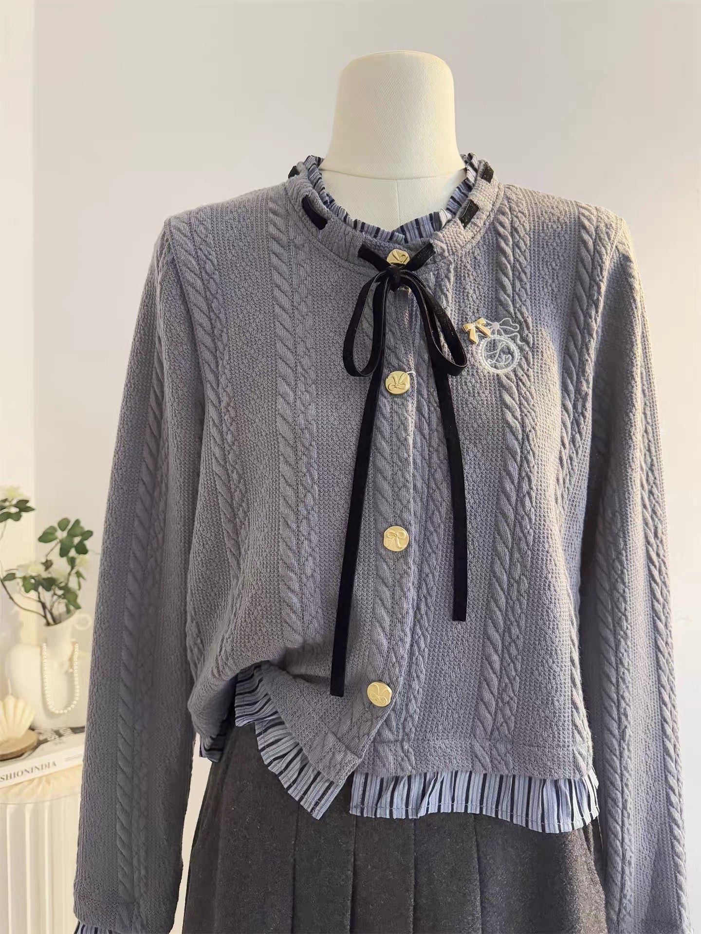 H2468 Women's Sweater