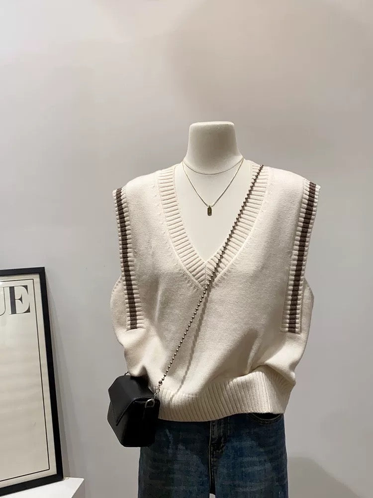 H2113 Sweater Vest