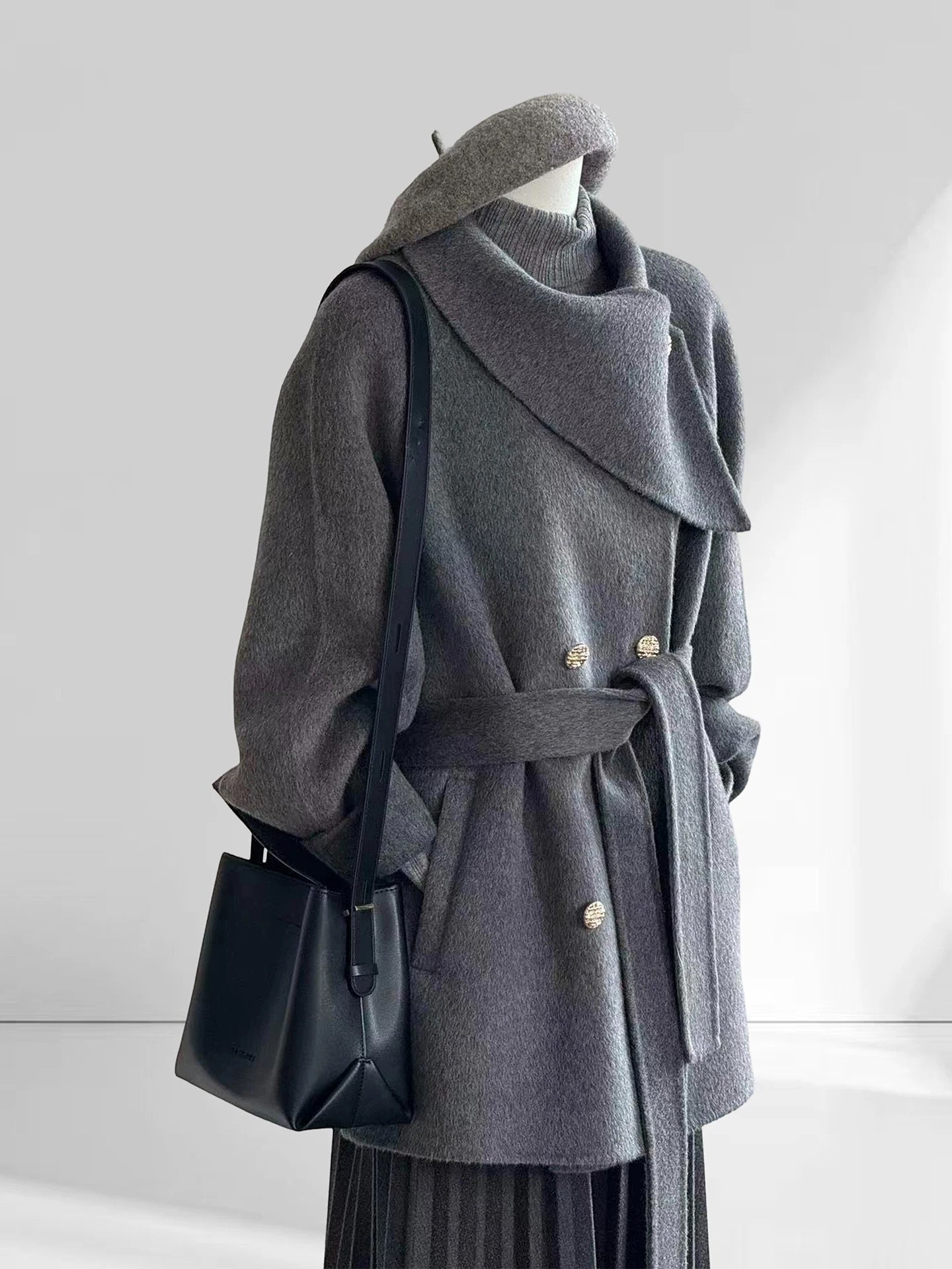 H2768 Women's Coat
