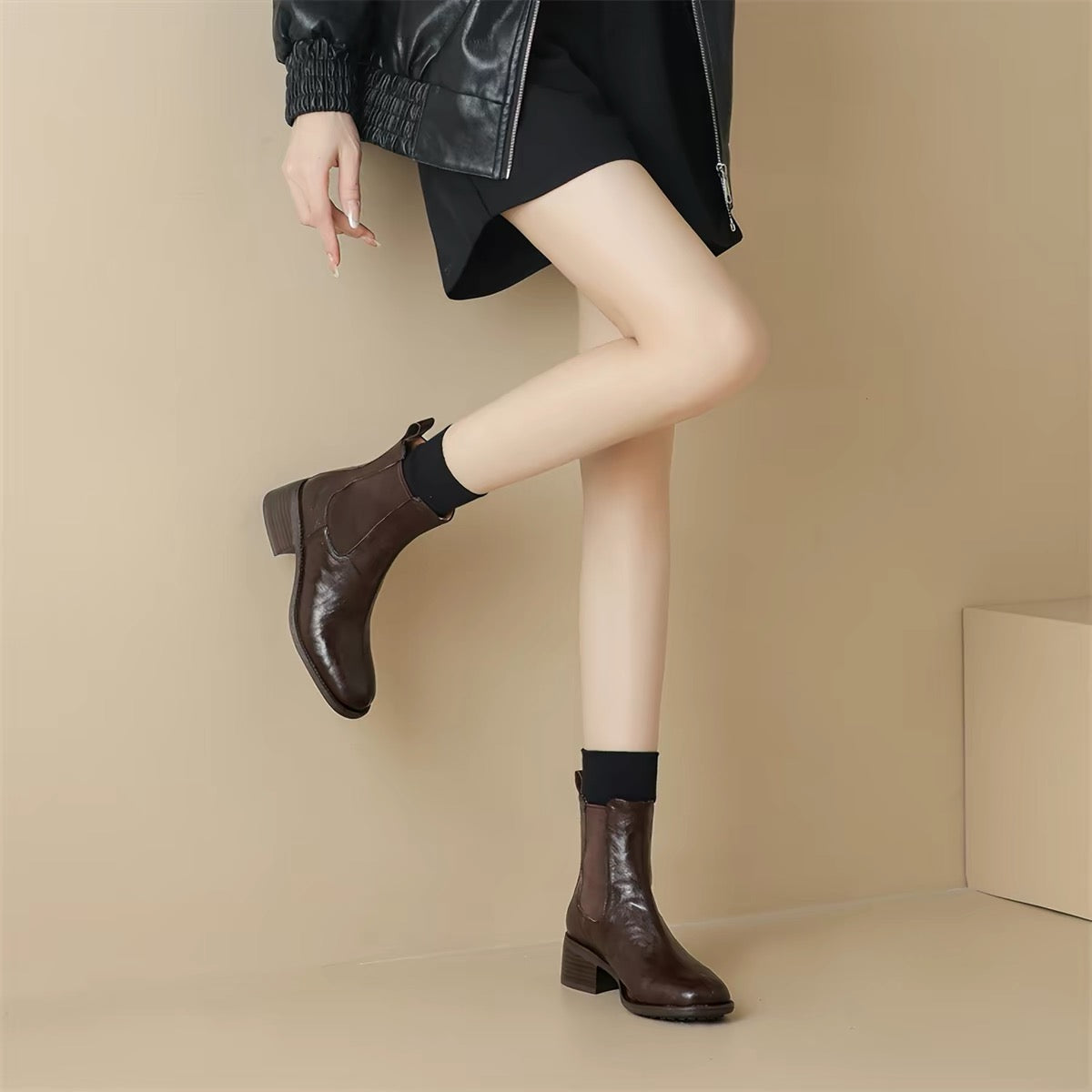 H6193 Calfskin ankle boots
