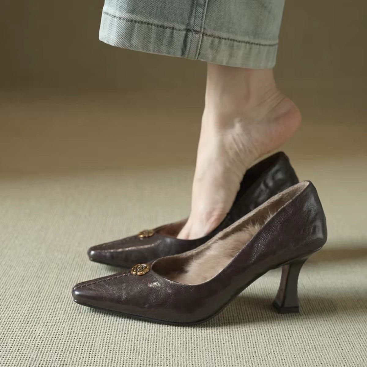 H6328 Women's calfskin shoes