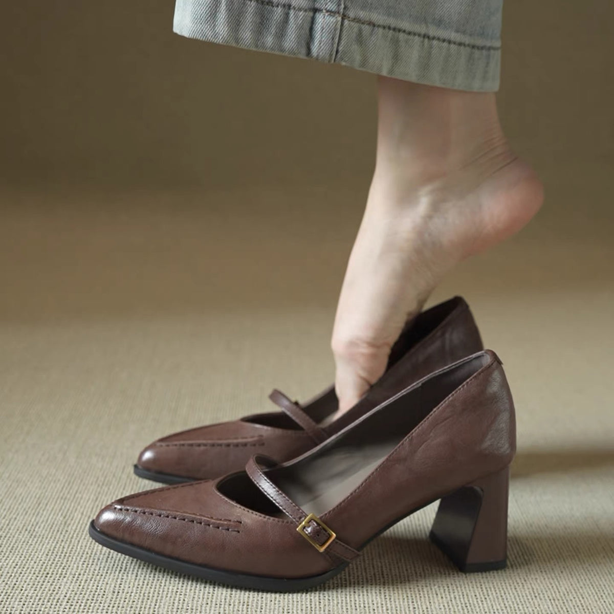 H6330 Women's calfskin shoes