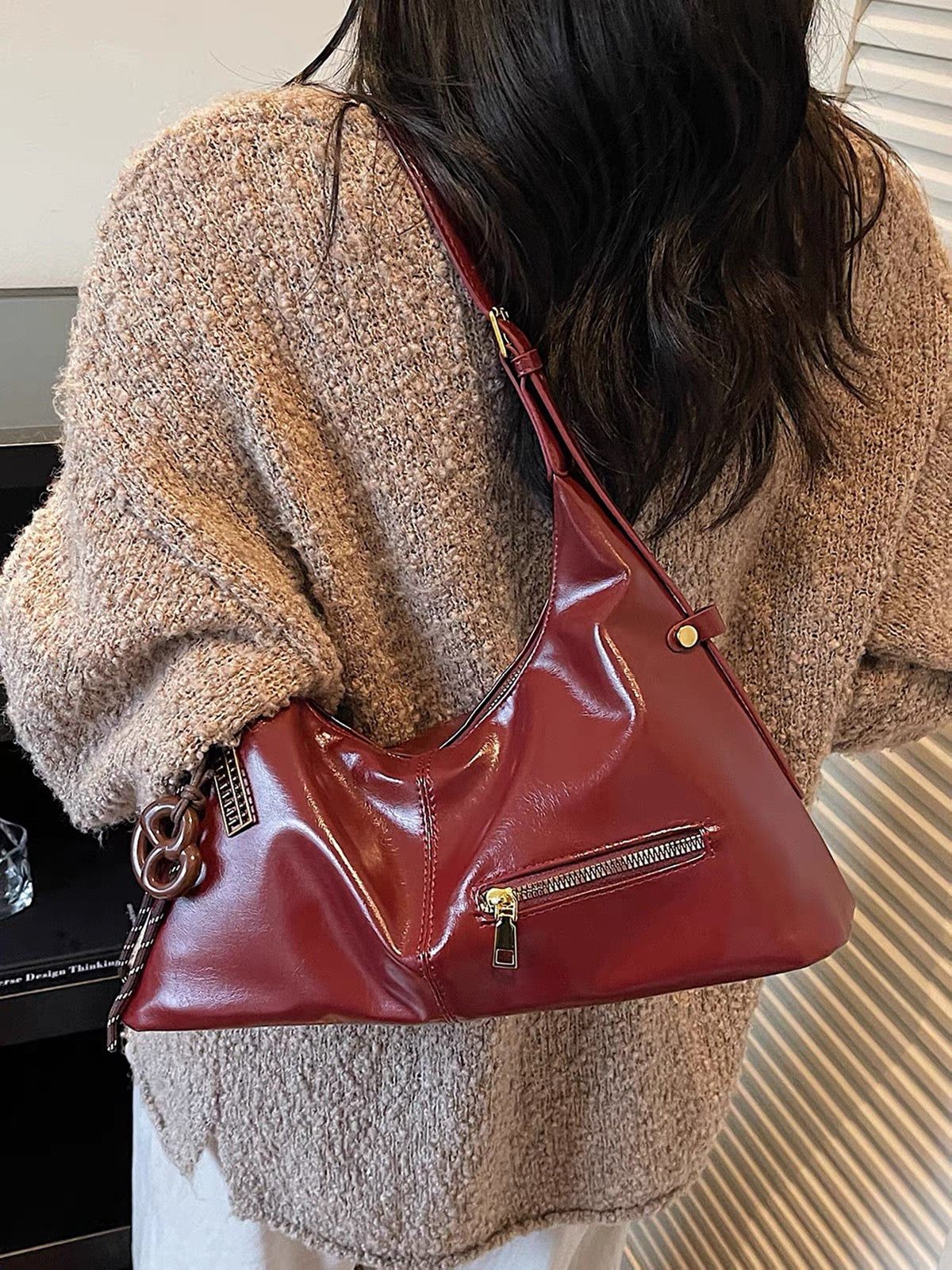 H6169 Women's lambskin handbag