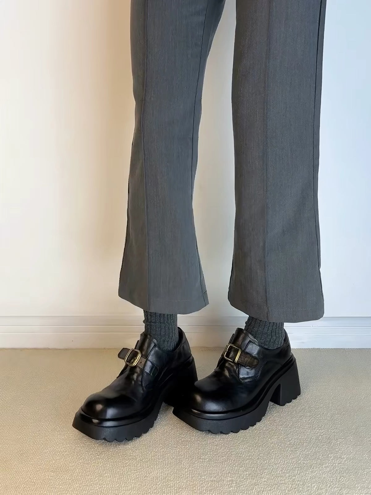 H6431 Women's calfskin shoes