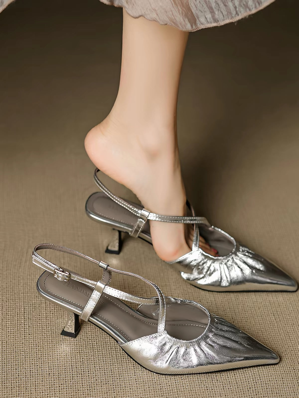 H6454 Women's calfskin shoes