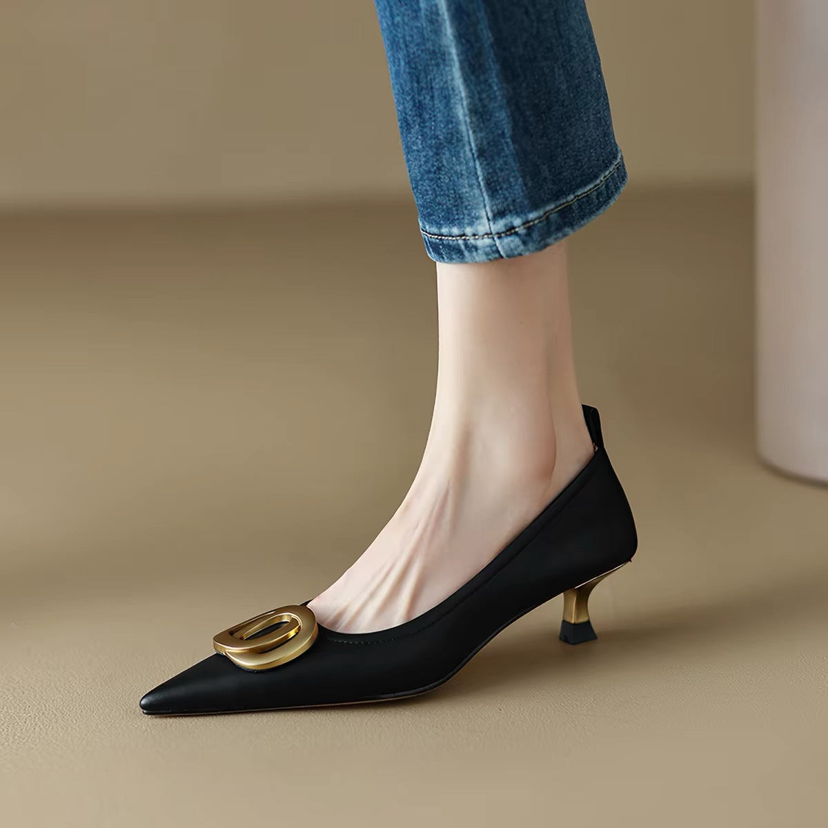 H6471 Women's calfskin shoes