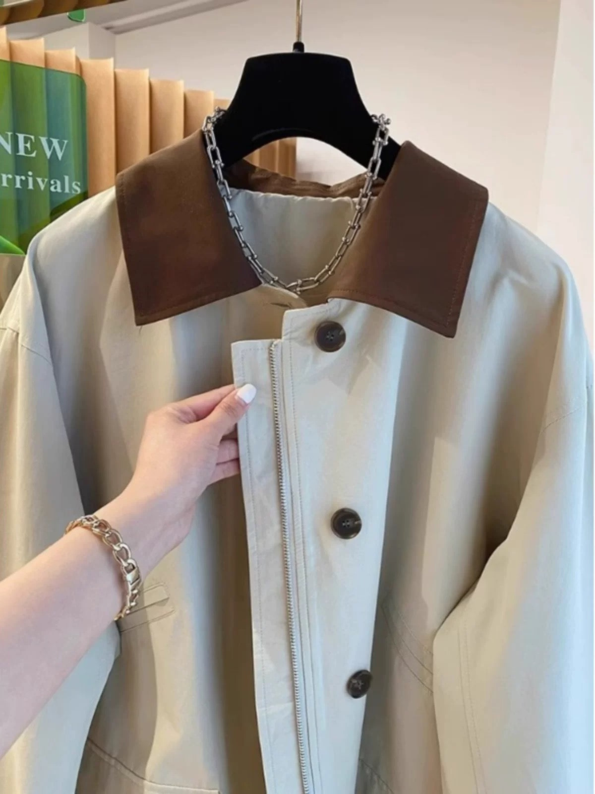 H1136 Women's windbreaker