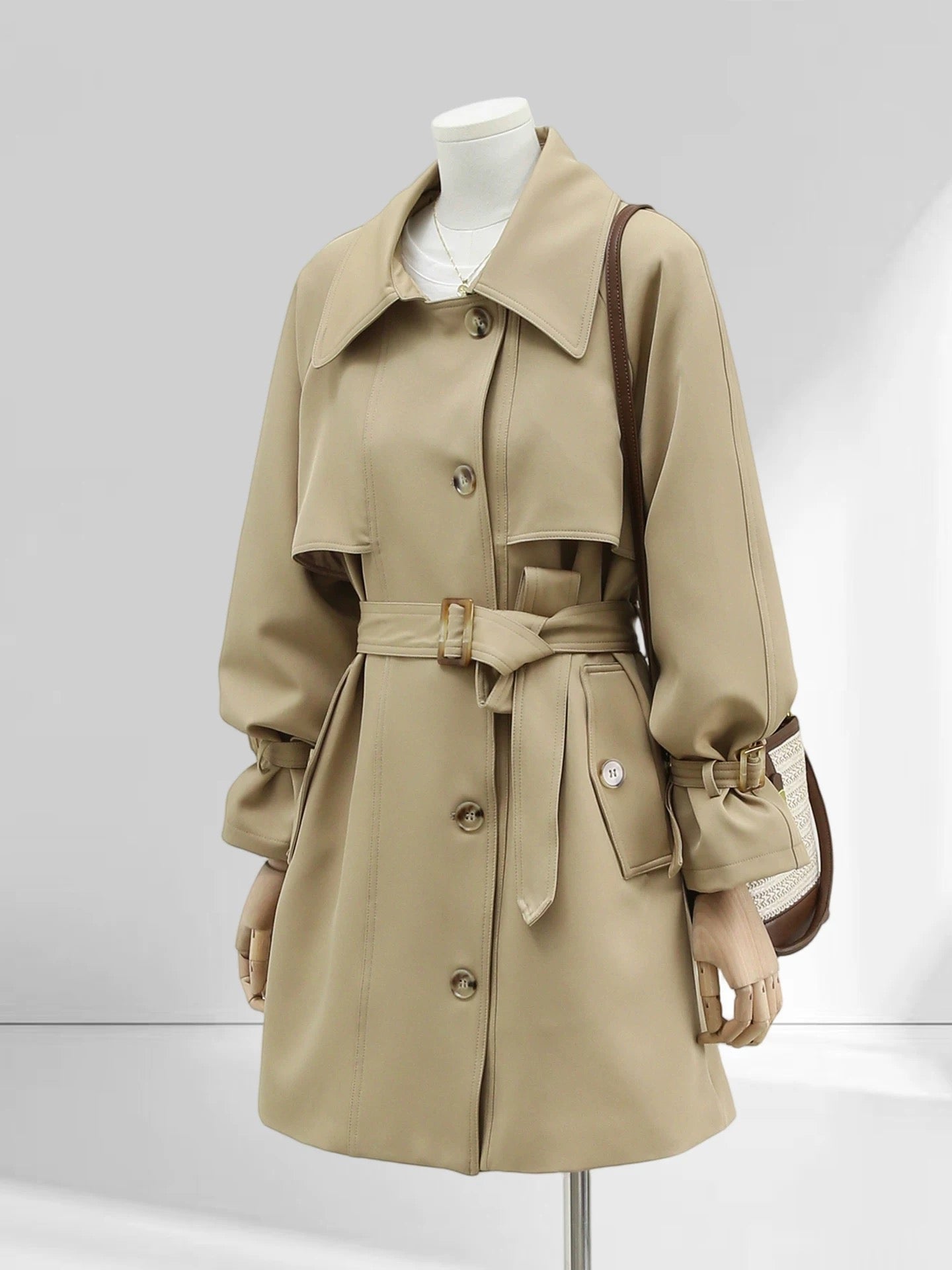 H1673 Waist-cinching jacket