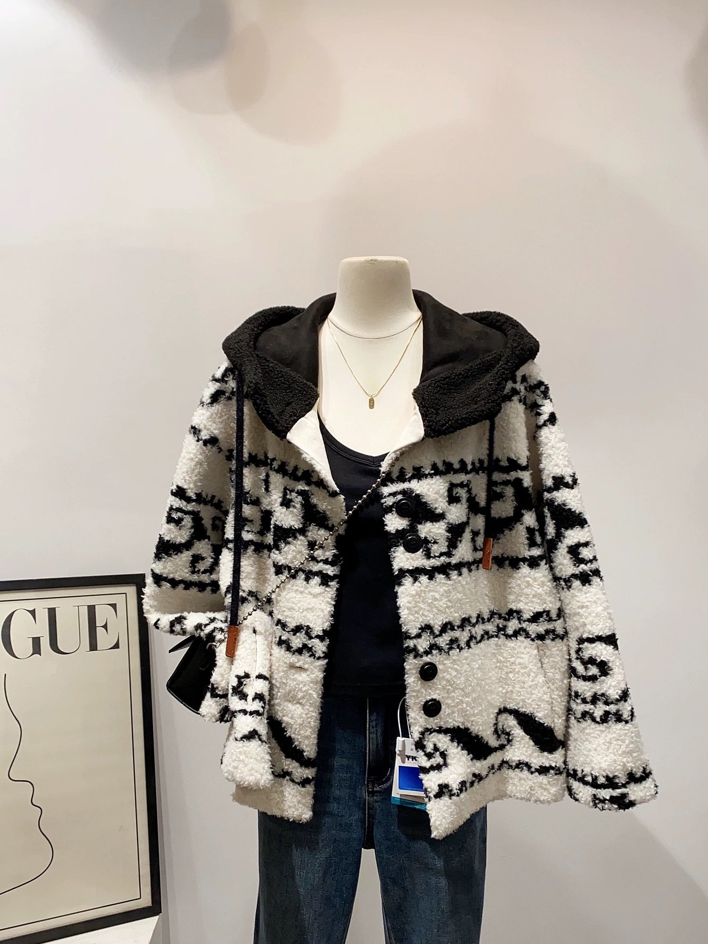 H2573 Lambswool Coat