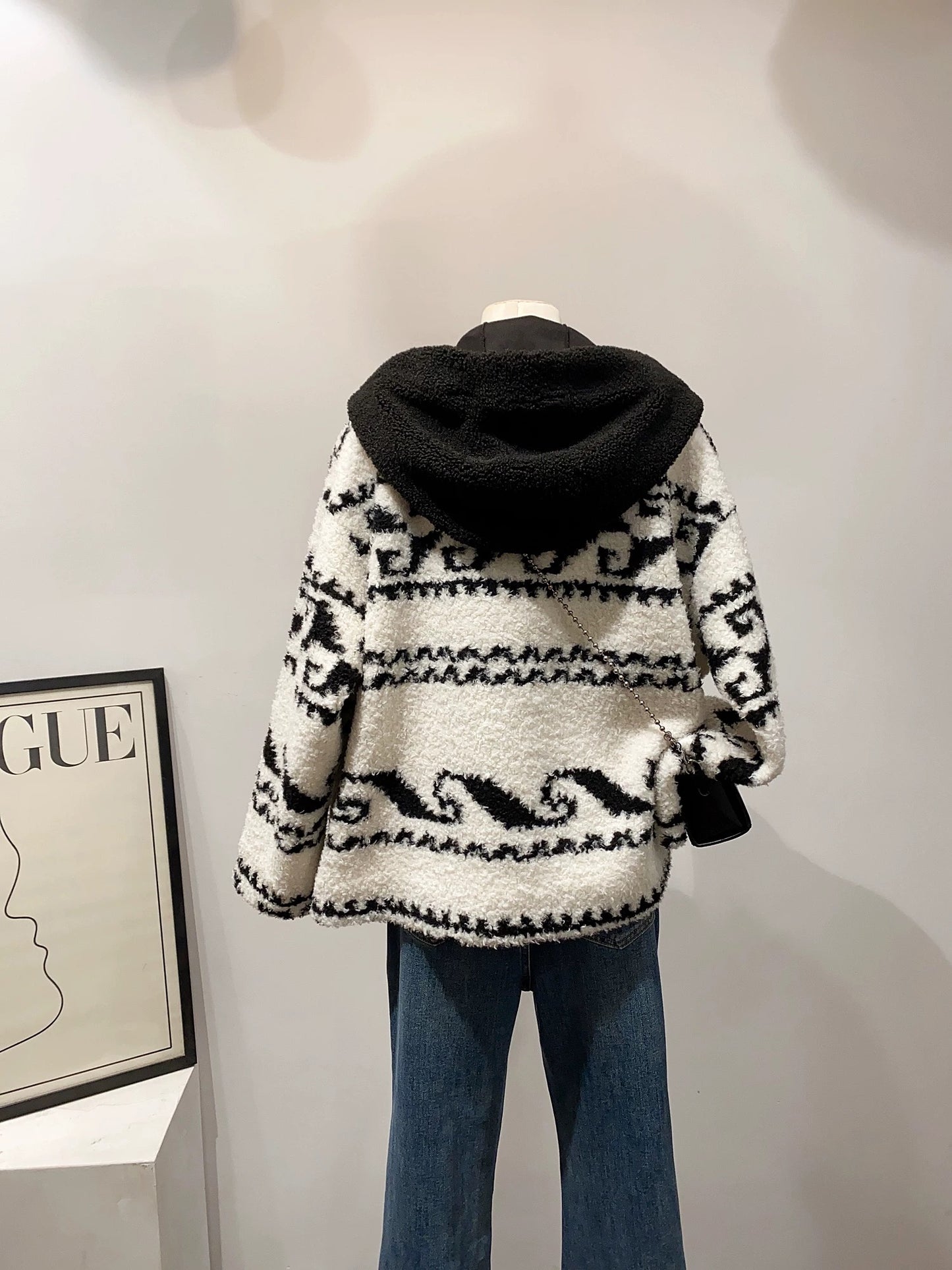 H2573 Lambswool Coat