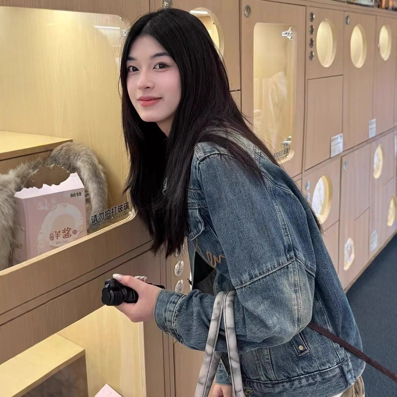 H3609 Women's denim jacket