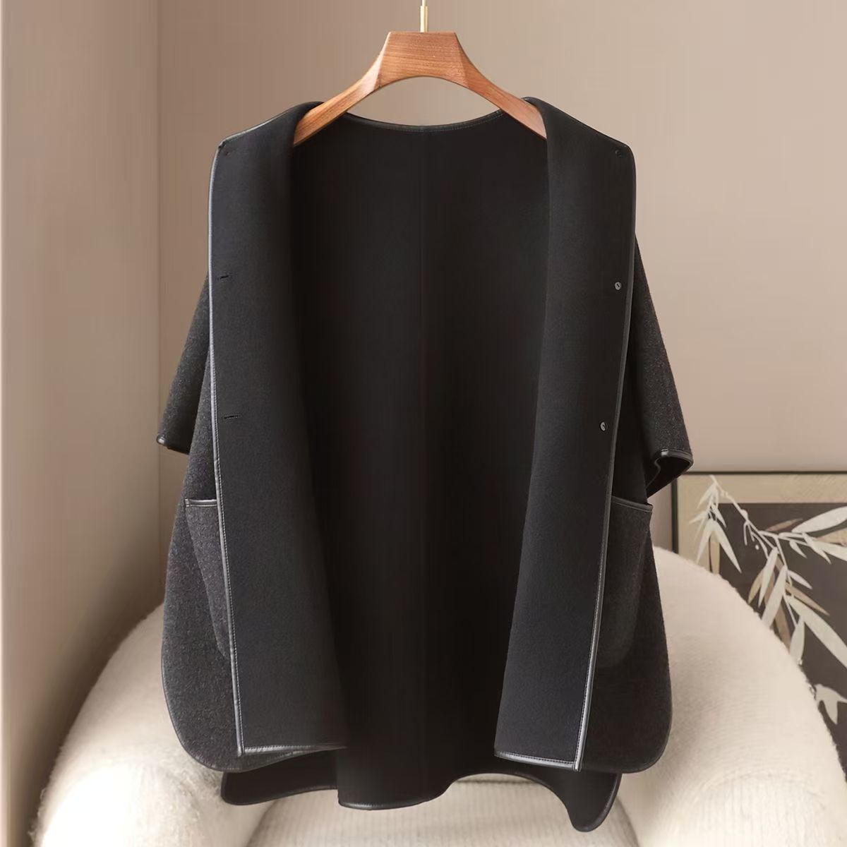 H4402 cashmere coat