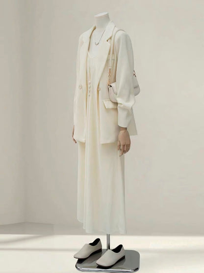 H4964 Women's Suit