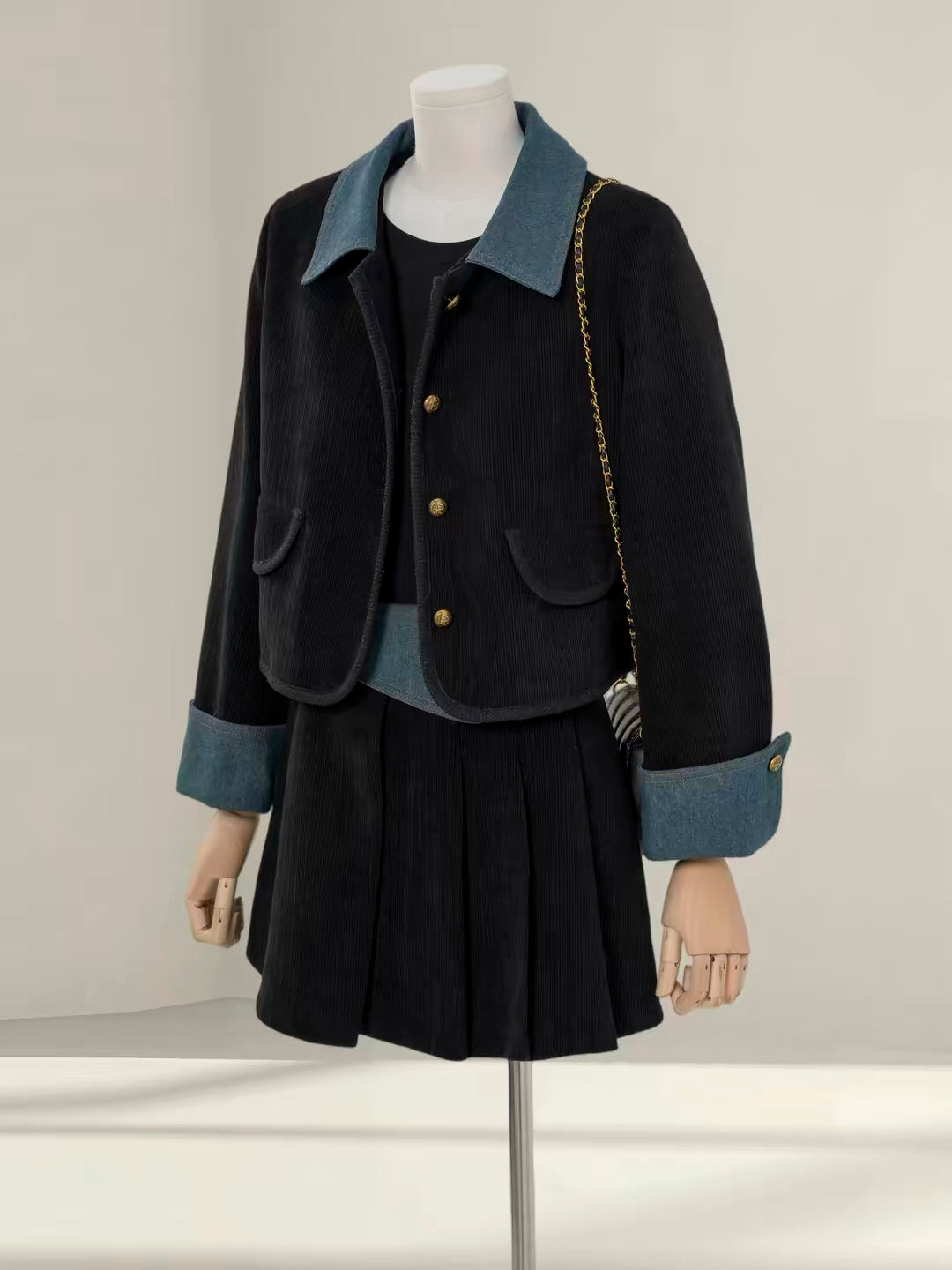 H5827 Women's Outerwear