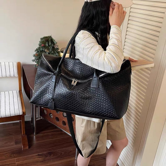 H6145 Leather travel tote bag
