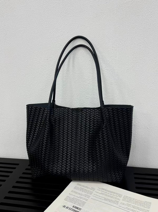 H6143 Women's lambskin handbag