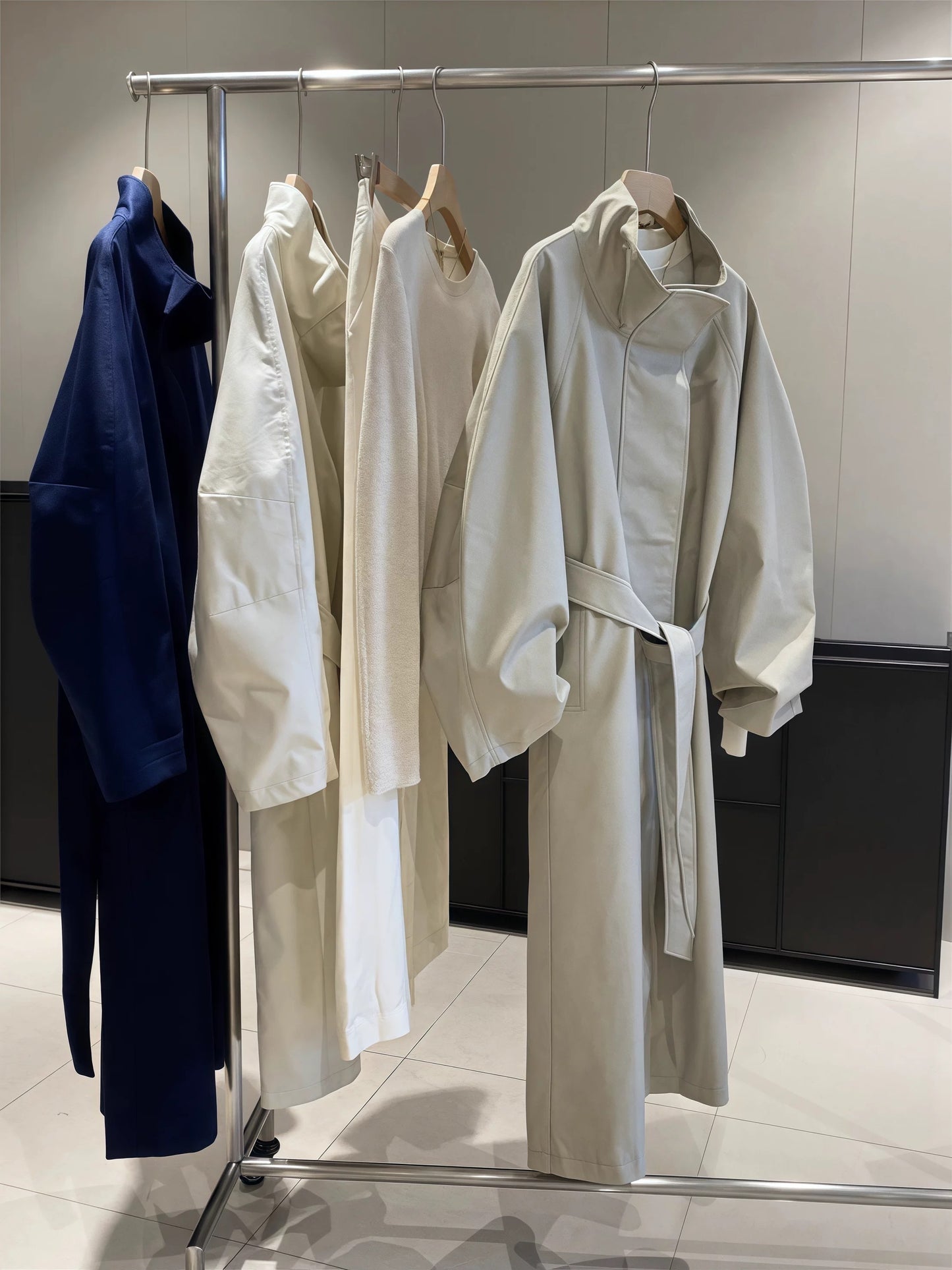 H1099 Extra long women's trench coat