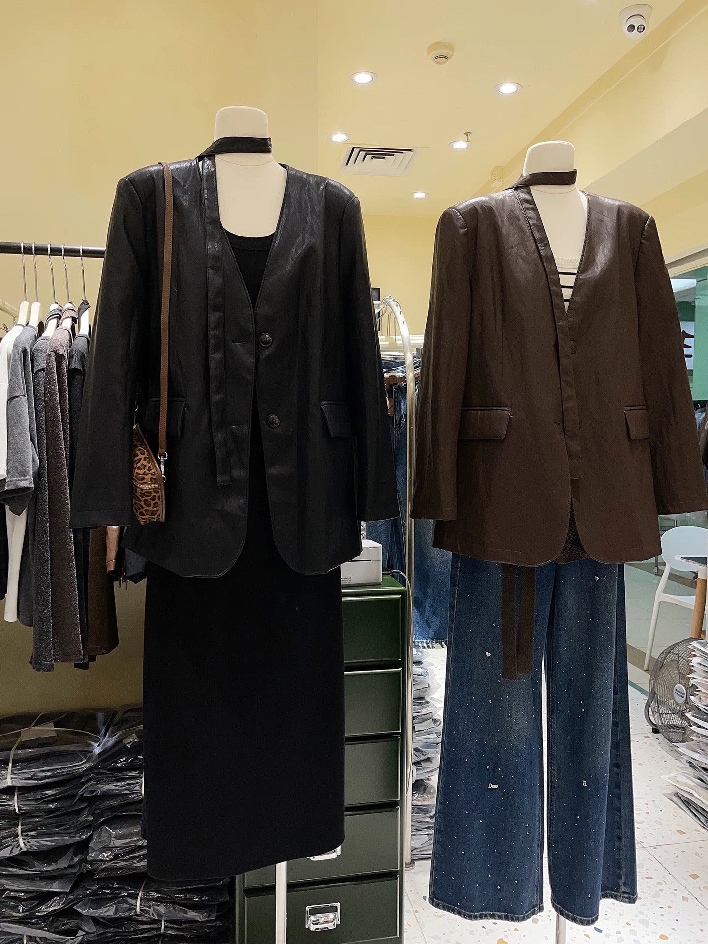 H1269 Women's Leather Top